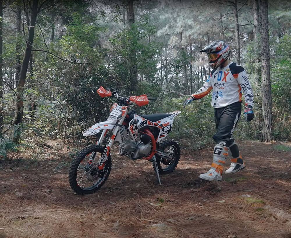 RS-R-Made2Race-Dirt-Bikes