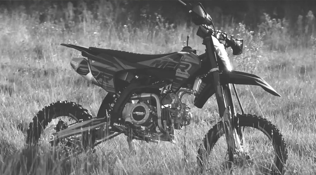 M2R140cc-RS-R-Model-Black-Dirt-Bikes